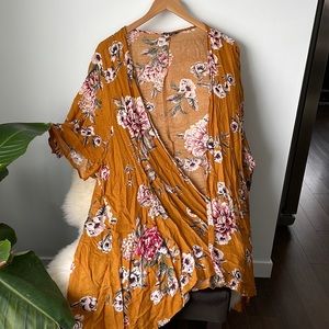 UEC Mustard floral kimono top